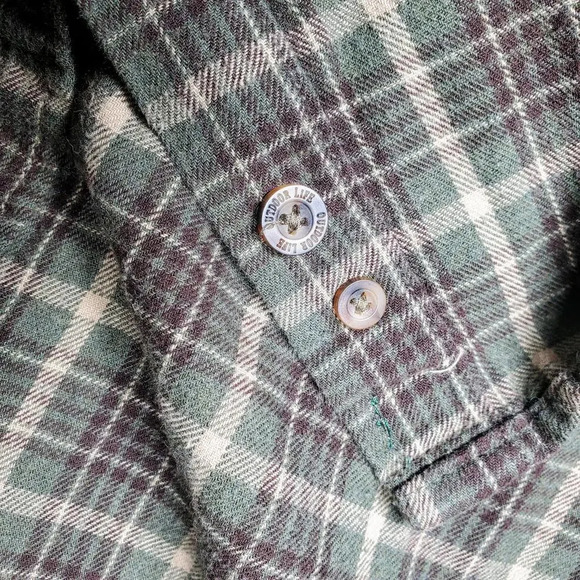 Outdoor Life Men's Green Plaid Flannel Buttondown Shirt Size Large - Picture 11 of 12